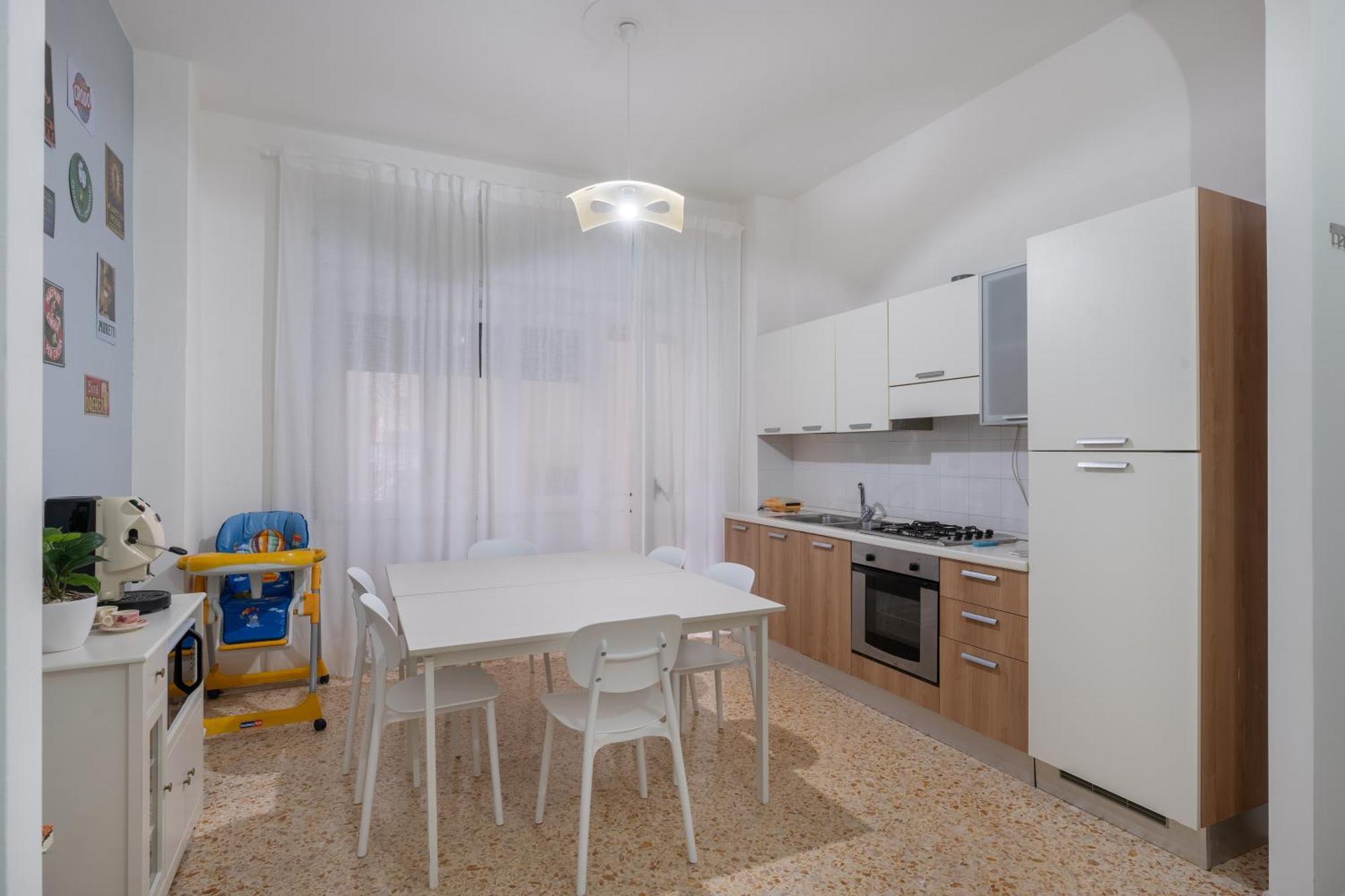Affittacamere Central Concordia Salerno Exteriör bild